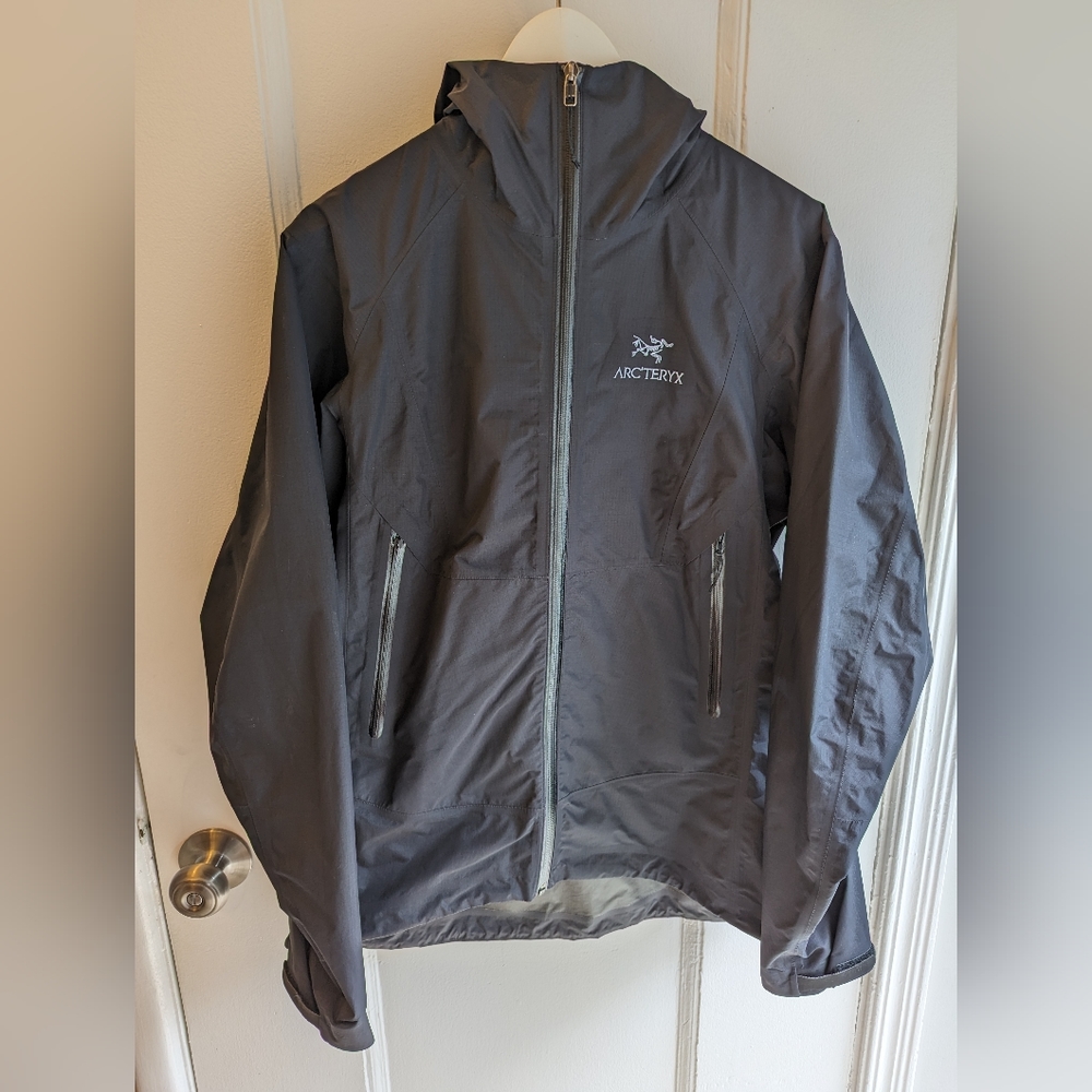 Arc'teryx Gore-Tex Black Lightweight Shell Jacket Women's Large